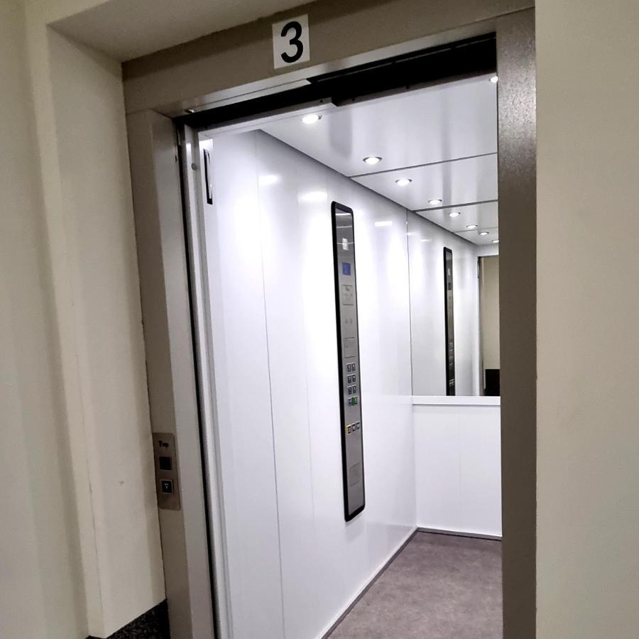 Apple Apartments - Wroblewskiego Prywatne Miejsce Parkingowe Λοτζ Εξωτερικό φωτογραφία